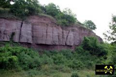 Aufschluss Saalische Diskordanz im Tal der Heiligen Reiser bei Hettstedt, Sachsen-Anhalt, (D) (1) 28. Juni 2015.JPG